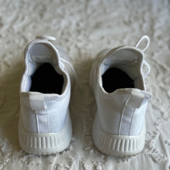 Feethit Size 6 White Women’s Slip On Running Shoes Non Slip - Picture 7 of 12